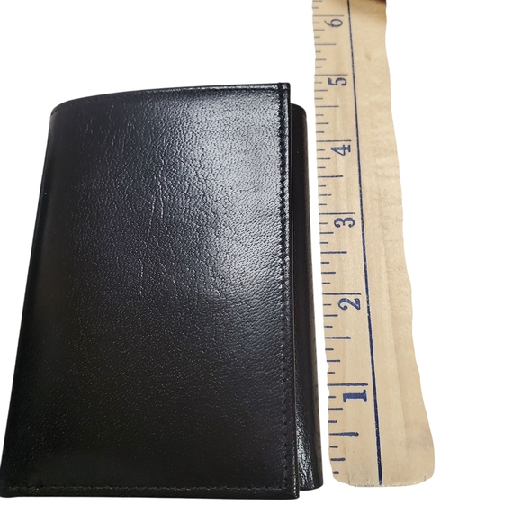 Buxton Kidskin Tri-Fold Black Wallet. NWT. - Picture 8 of 10